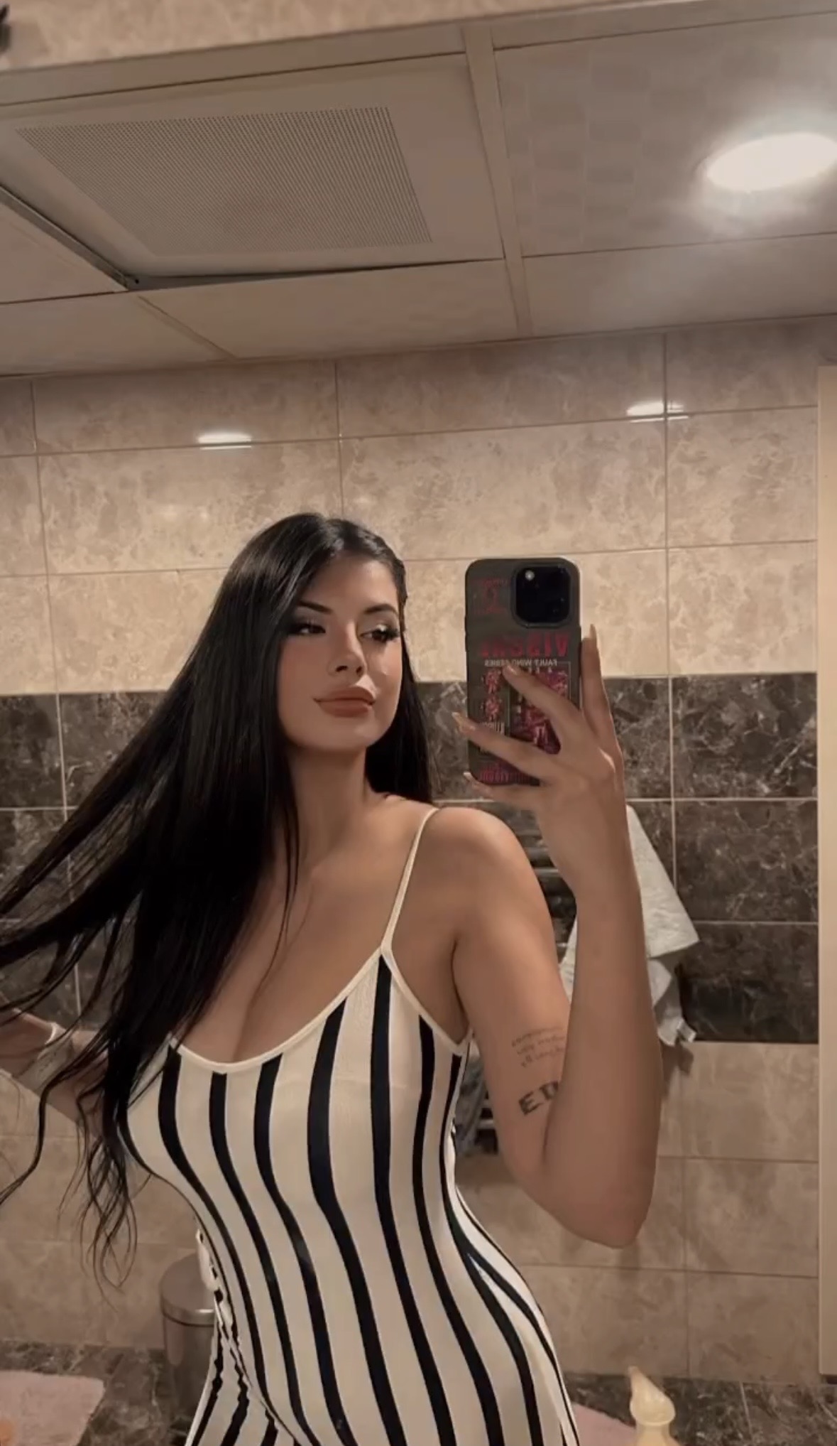 Karşıyaka Ruhani Kadın Escort Bayan Duygu