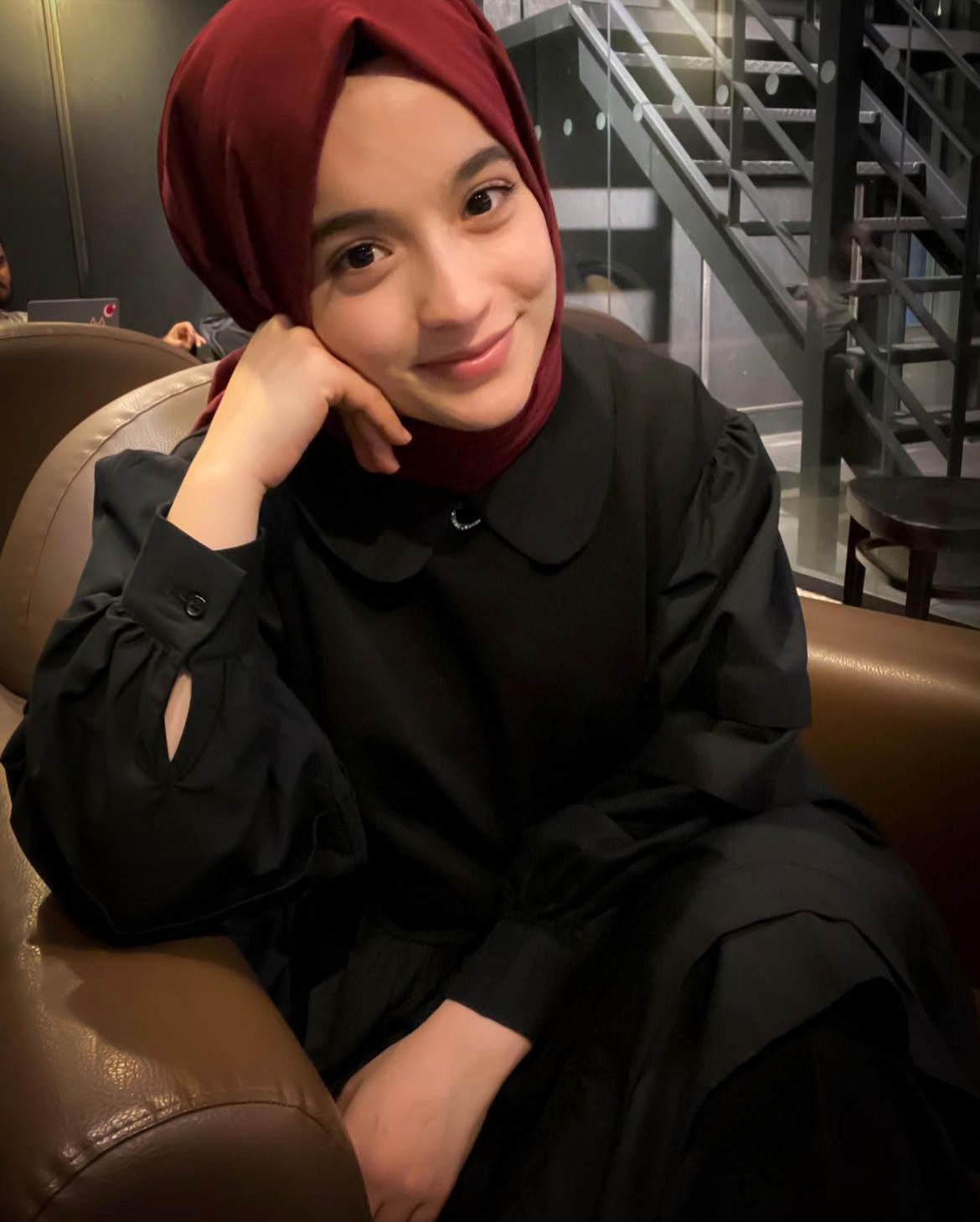 Yukarı Tatlı Dilli Bayan Escort Bayan Elçin